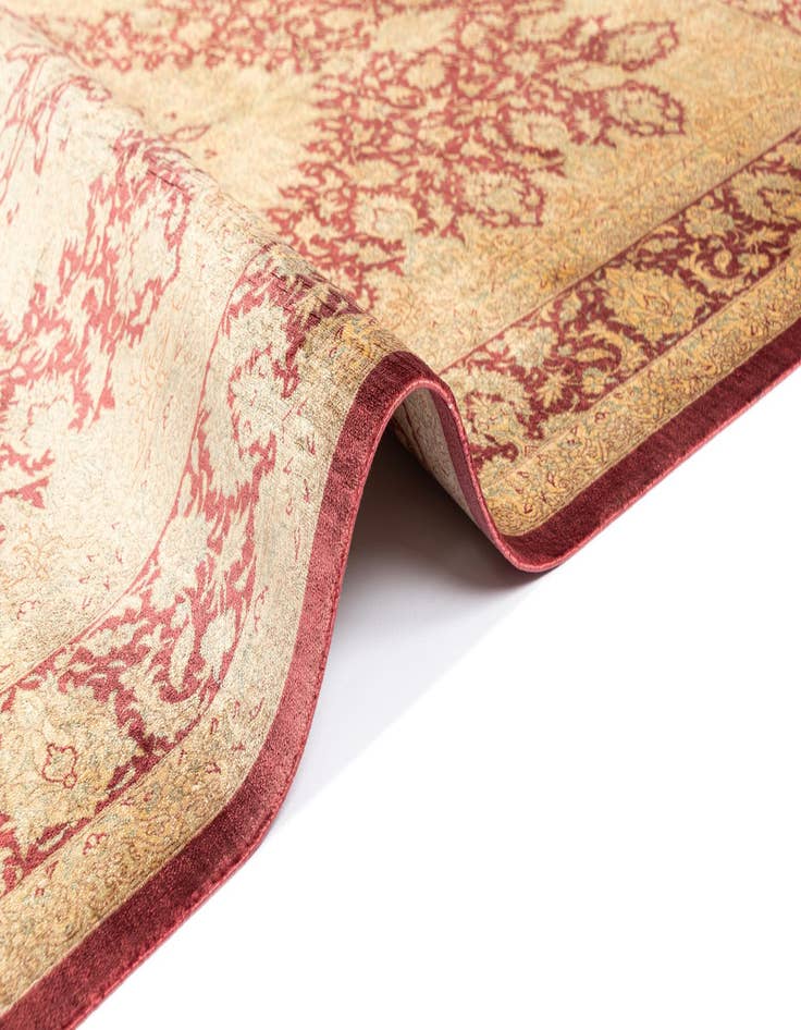 Detail image of  3' 3 x 4' 11 Ghom Silk Rug