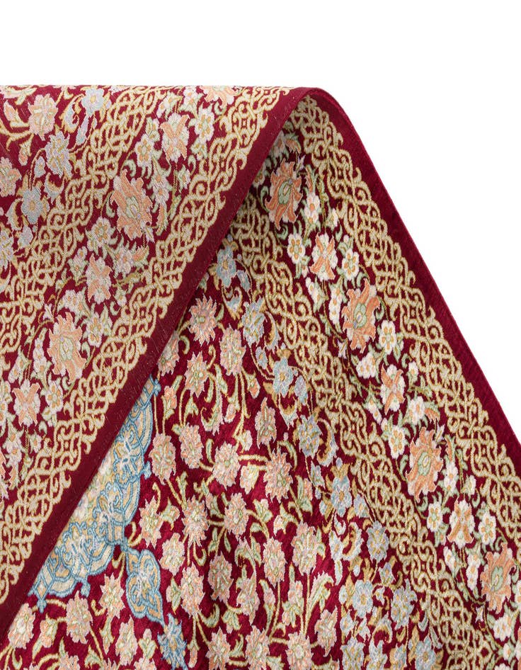 Detail image of  2' 7 x 4' 2 Ghom Silk Rug