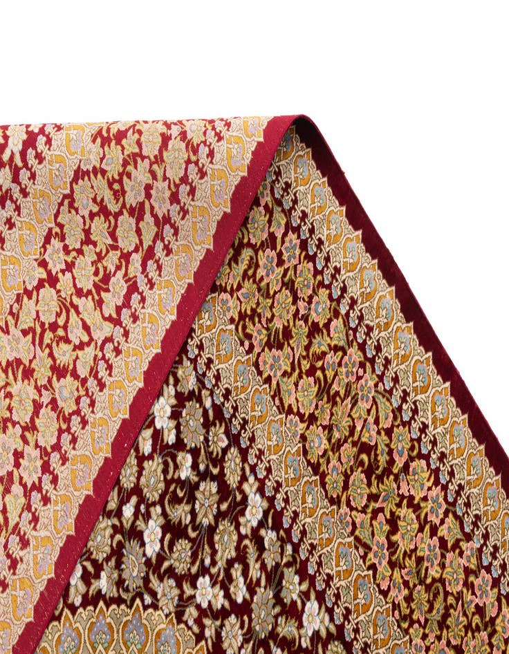 Detail image of  4' 5 x 6' 8 Ghom Silk Rug