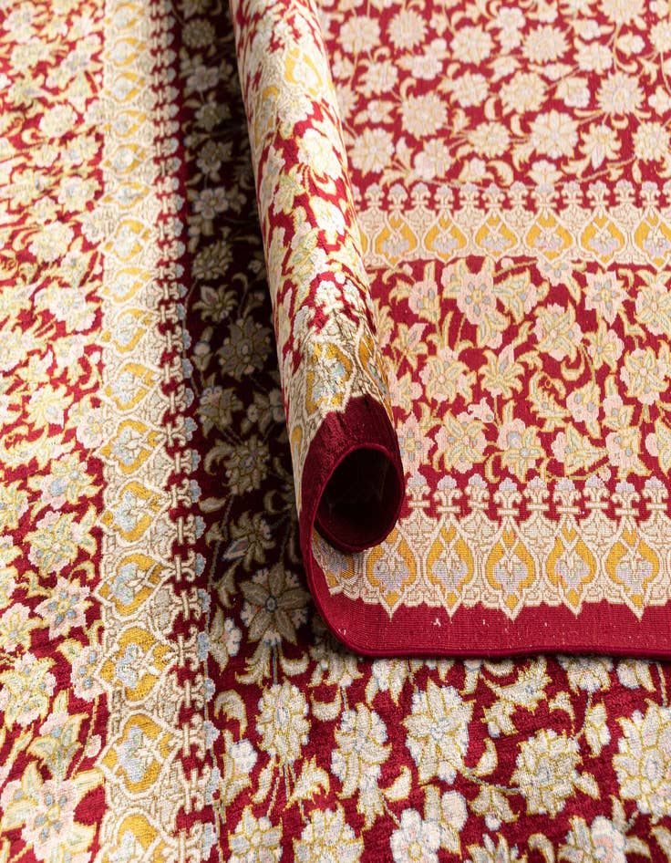 Detail image of  4' 5 x 6' 8 Ghom Silk Rug