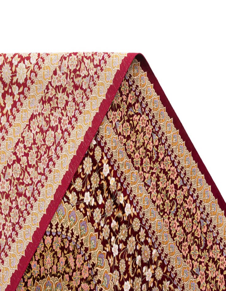 Detail image of  4' 4 x 6' 9 Ghom Silk Rug