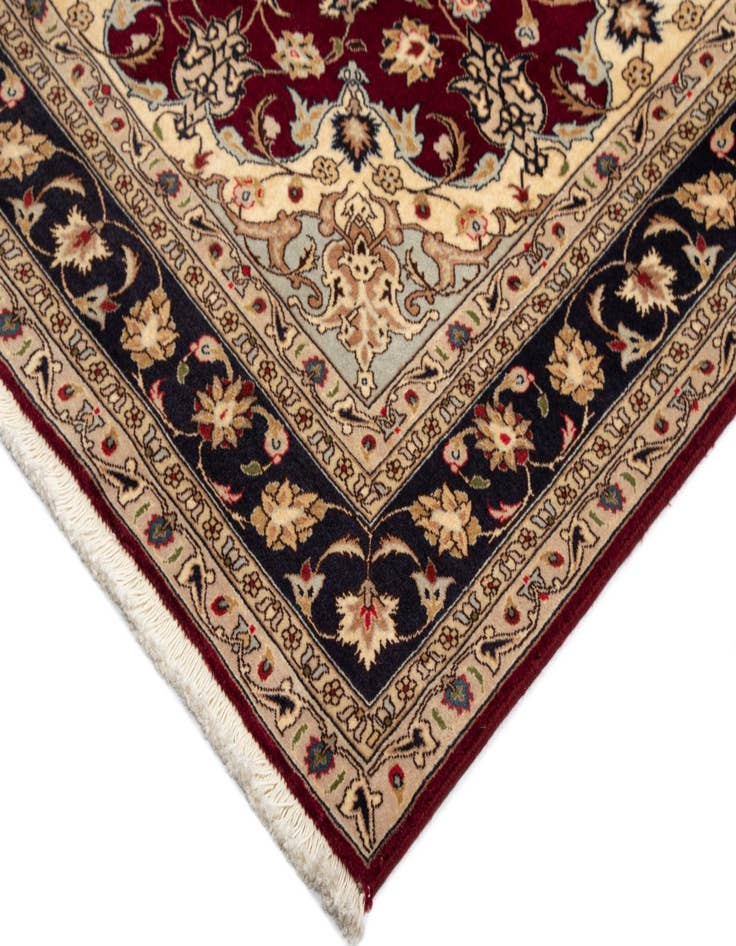 Detail image of  5' 1 x 6' 11 Tabriz Rug