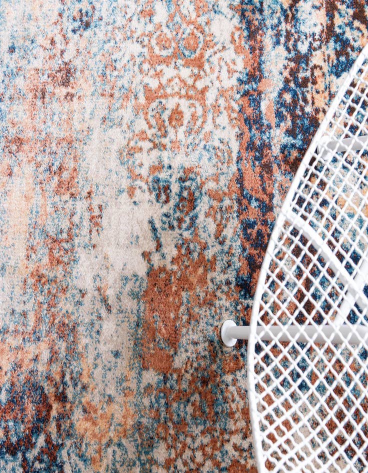 Detail image of  5' x 5' Gossamer Round Rug