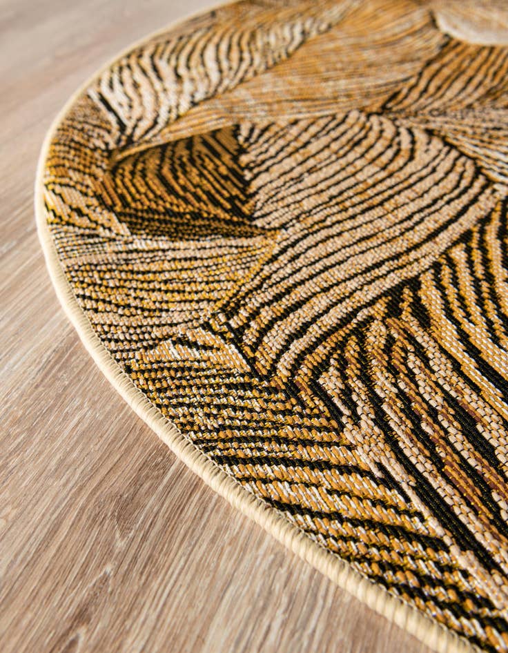 Detail image of  10' x 10'  Washable Botanical Indoor / Outdoor Round Rug