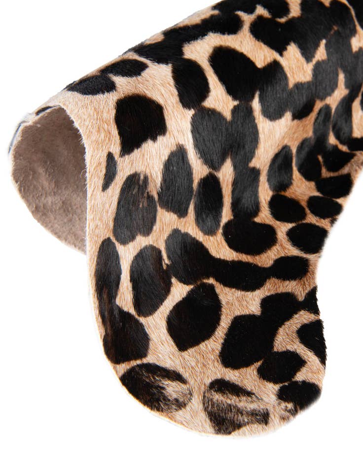 Detail image of  5' 7 x 6' 3 Cowhide Leather Rug