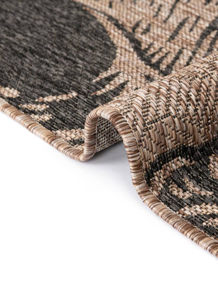 Detail image of  12' x 12'  Washable Coastal Indoor / Outdoor Round Rug