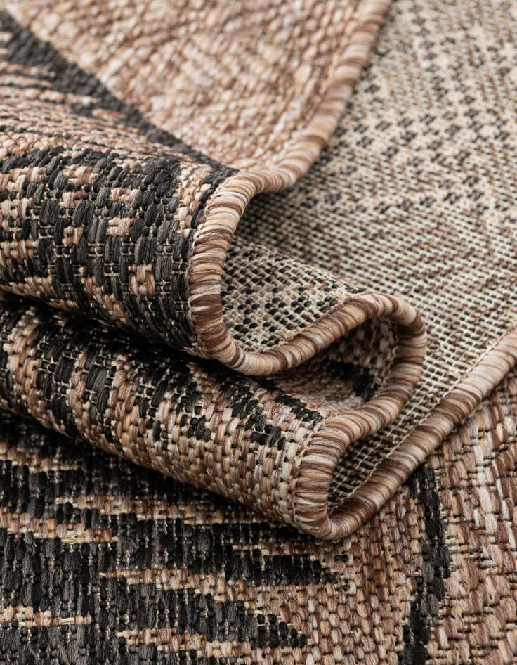 Detail image of  12' x 12'  Washable Coastal Indoor / Outdoor Round Rug