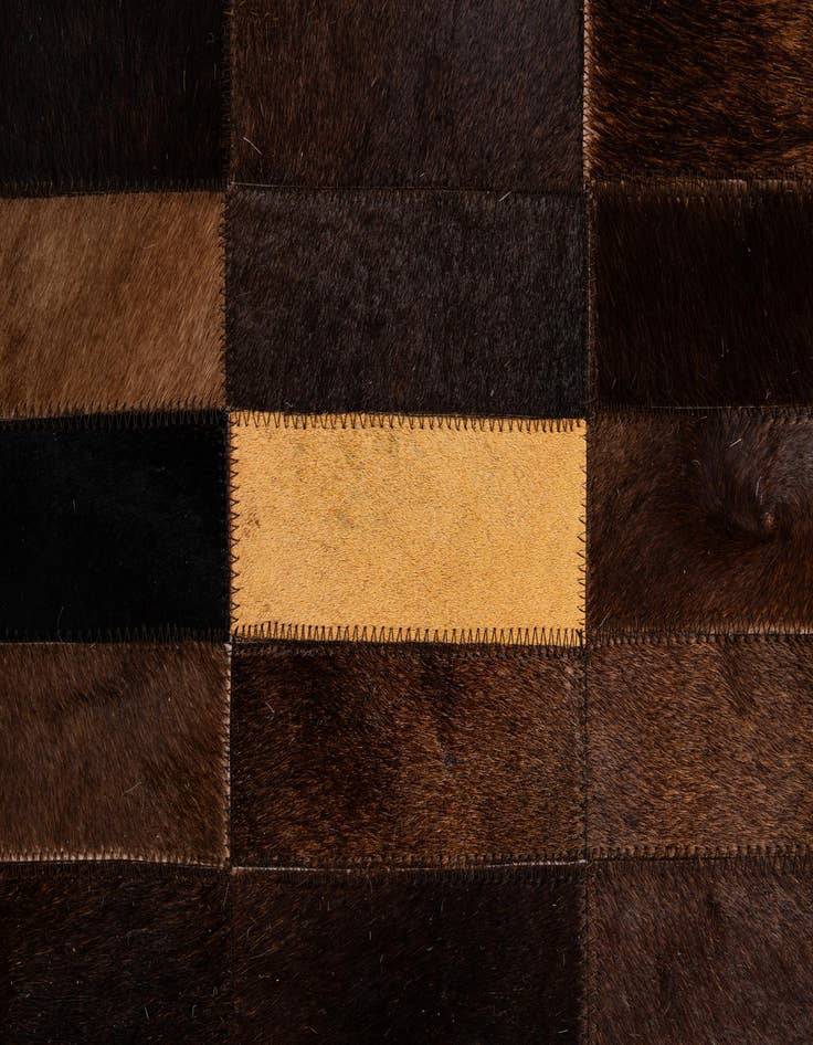 Detail image of  5' x 7' 11 Cowhide - Patchwork Rug
