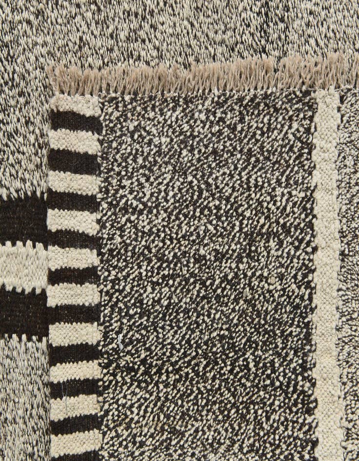 Detail image of  7' x 9' 7  Hand Woven Kilim Modern Wool Rug