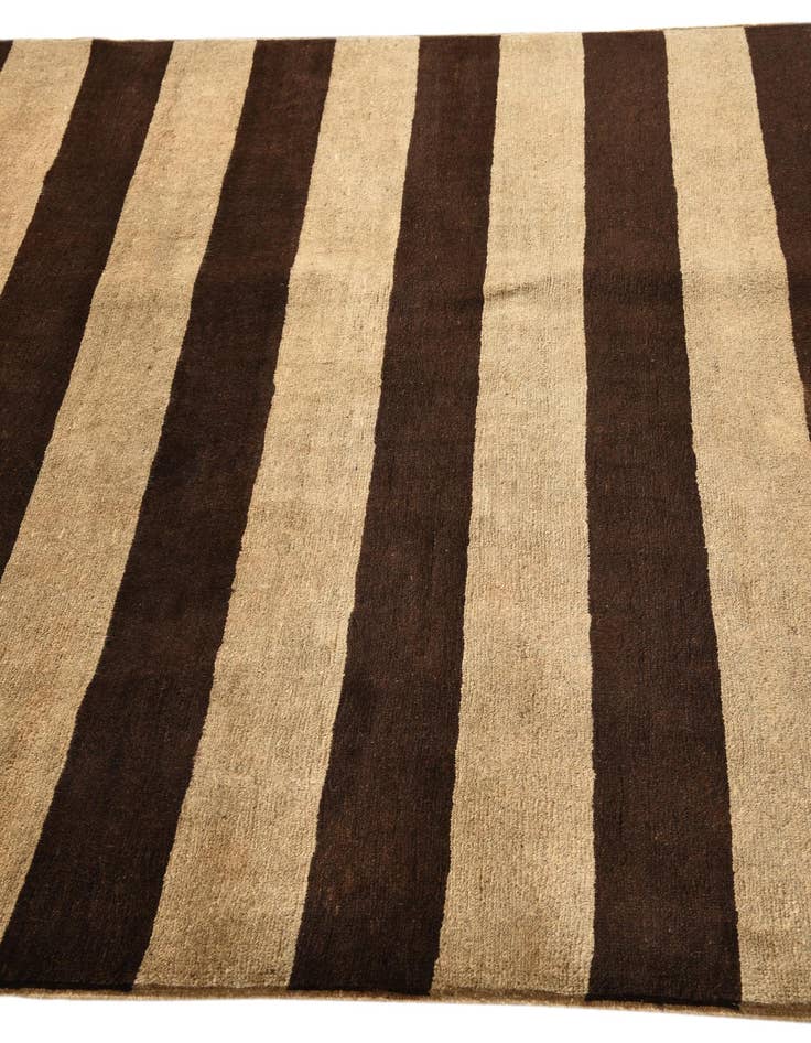 Detail image of  5' 1 x 6' 6  Hand Knotted Modern Ziegler Rug