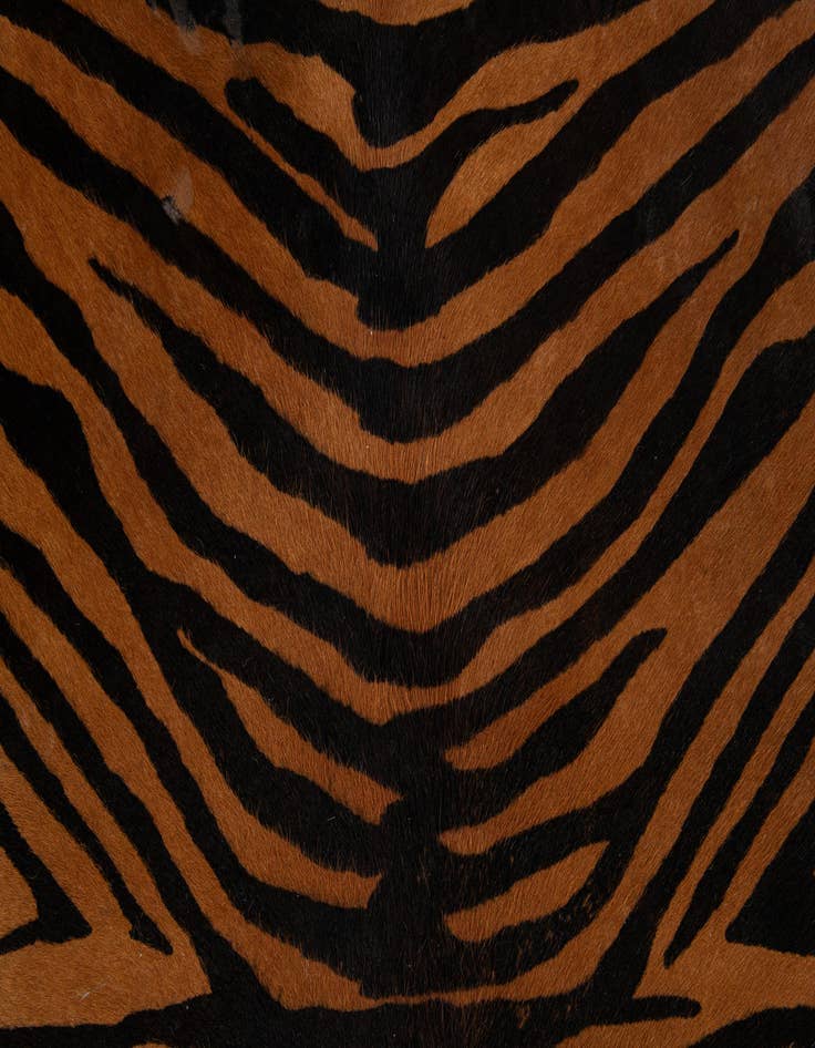 Detail image of  6' 5 x 7' Cowhide Leather Freeform Rug