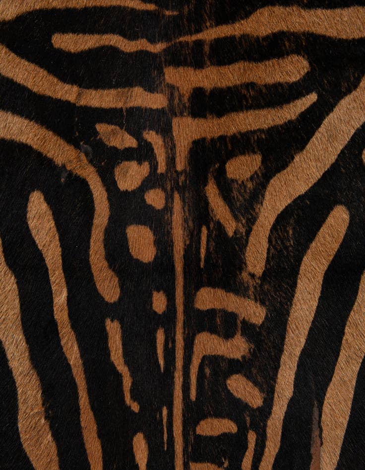 Detail image of  6' 5 x 7' Cowhide Leather Freeform Rug