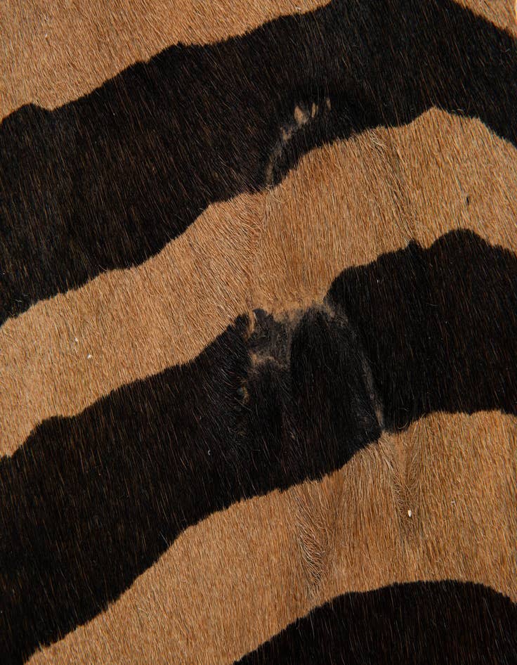 Detail image of  6' 7 x 6' 7 Cowhide Leather Freeform Rug