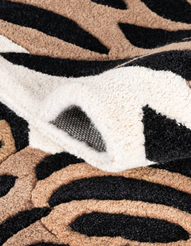 Detail image of  4' 1 x 6' 1 Playtime Kids Wool Freeform Rug