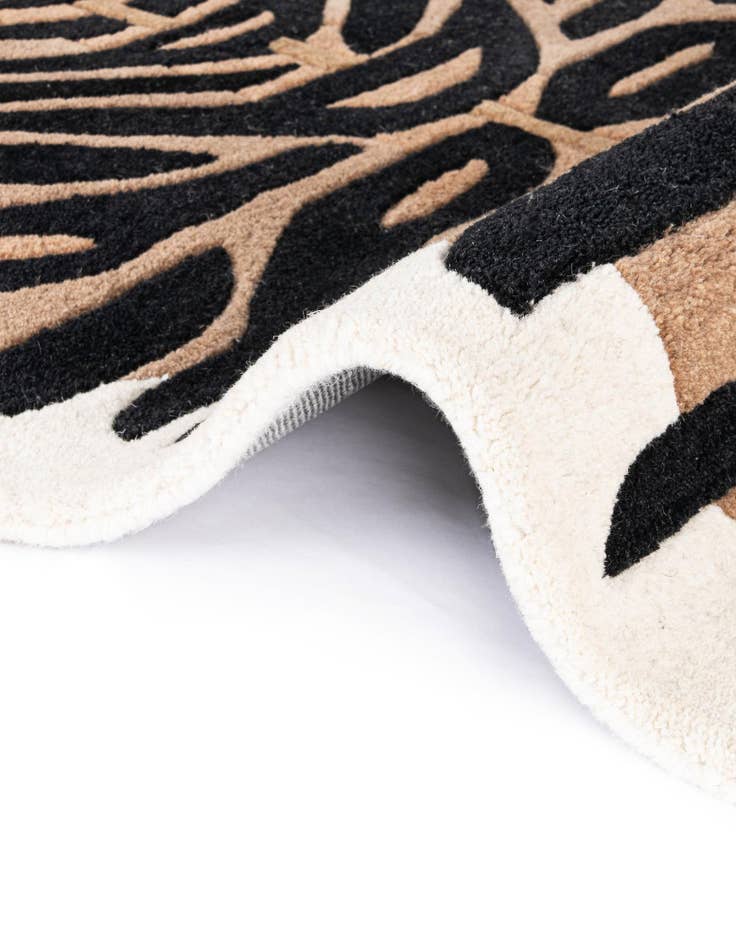 Detail image of  4' 1 x 6' 1 Playtime Kids Wool Freeform Rug