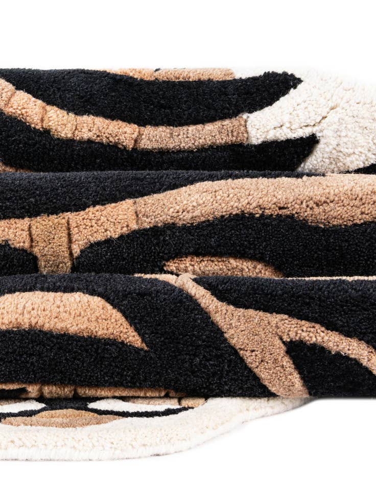 Detail image of  4' 1 x 6' 1 Playtime Kids Wool Freeform Rug