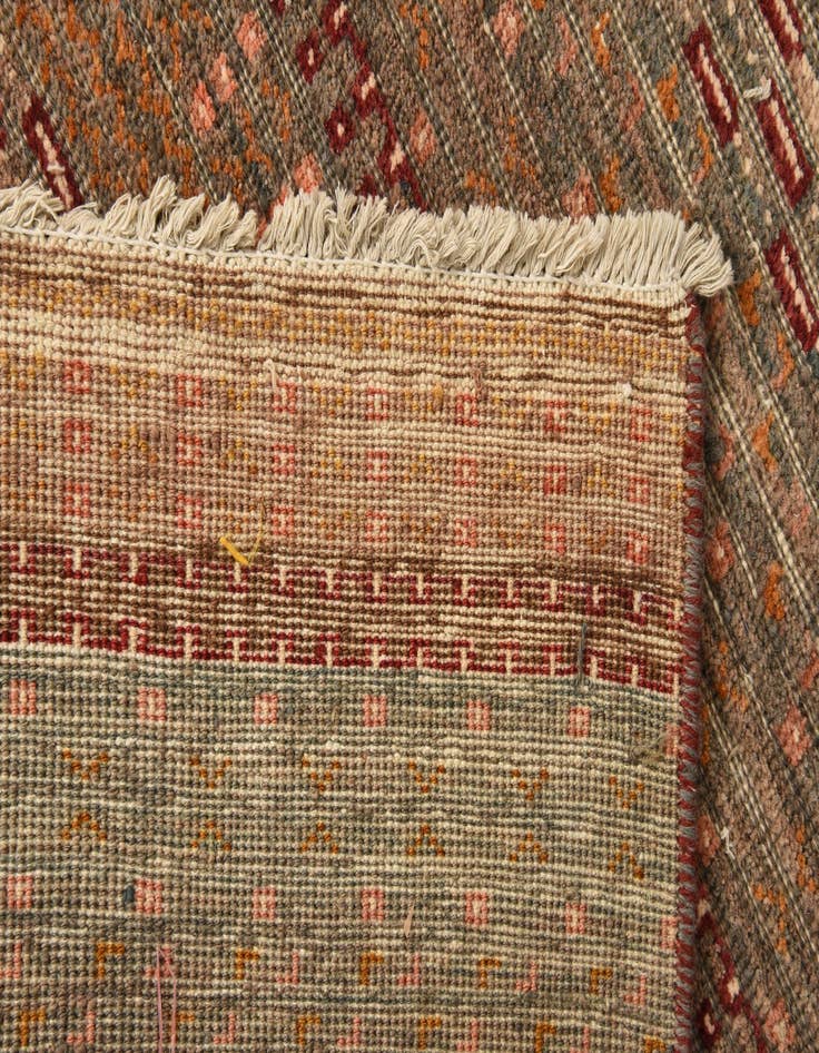 Detail image of  6' x 9' 2  Hand Knotted Darya Wool Rug
