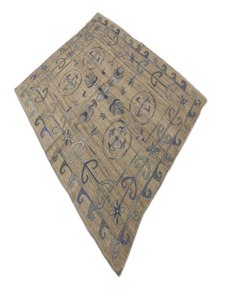 Detail image of  5' 2 x 6' 3  Hand Woven Kilim Suzani Wool Rug