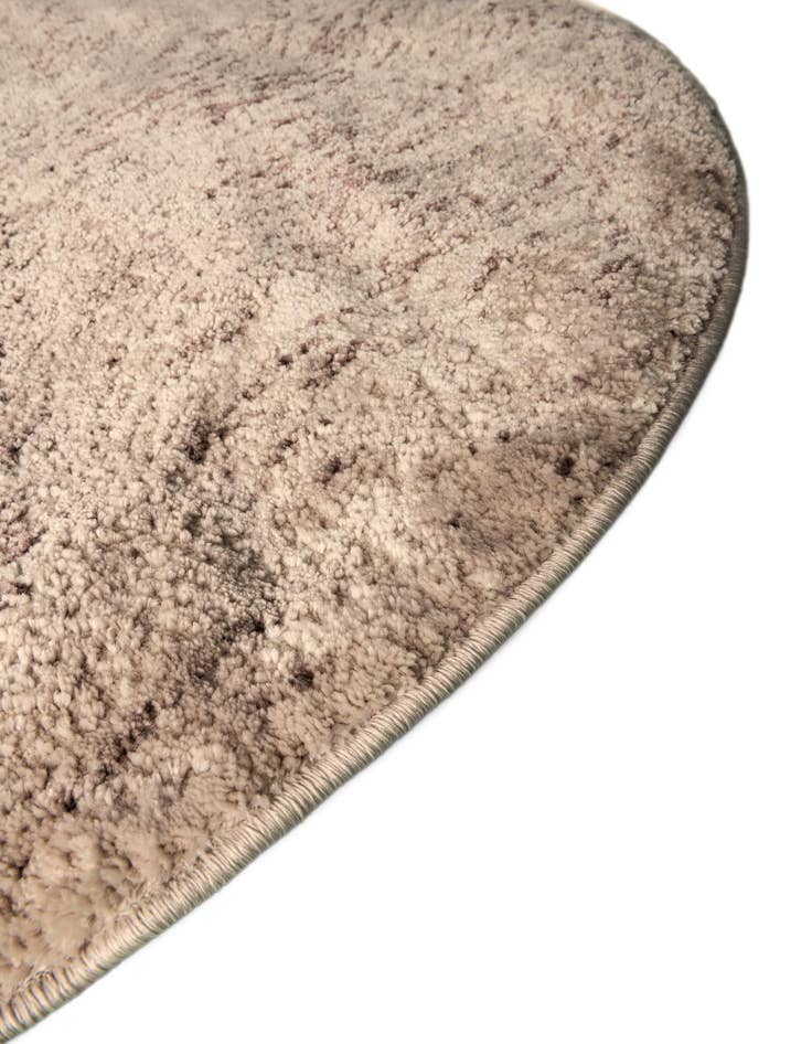 Detail image of  8' x 10' Oasis Oval Rug