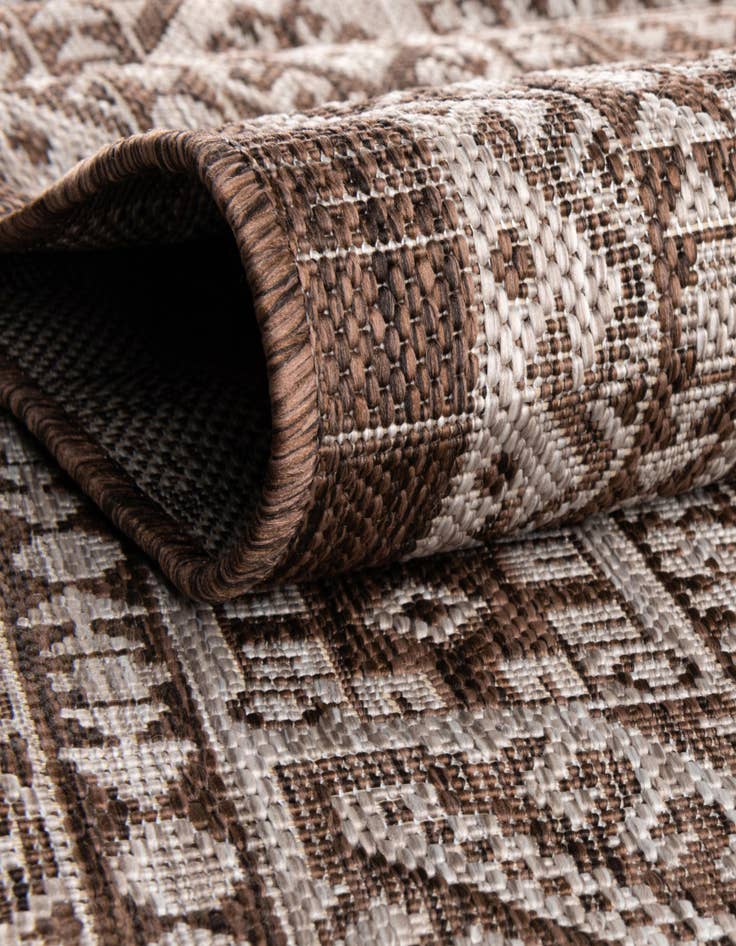 Detail image of  3' x 5' 3  Washable Aztec Indoor / Outdoor Oval Rug