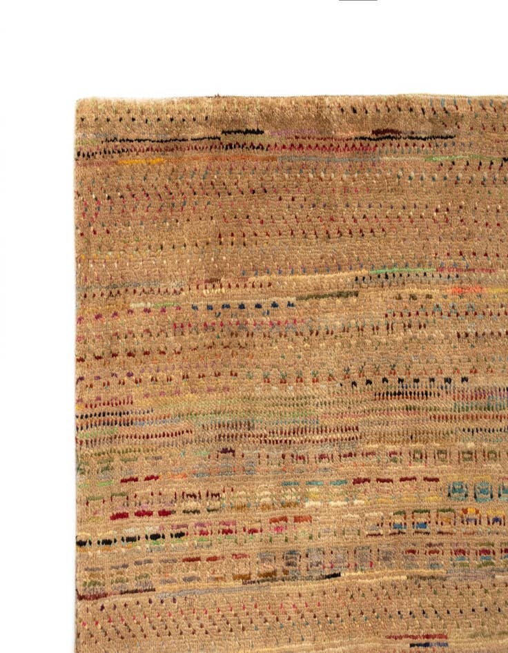 Detail image of  4' x 5' 8 Aatish Wool Rug