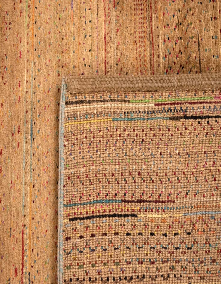 Detail image of  4' x 5' 8 Aatish Wool Rug