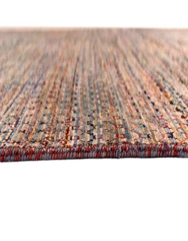 Detail image of  6' 8 x 9' 11 Agra Wool Rug