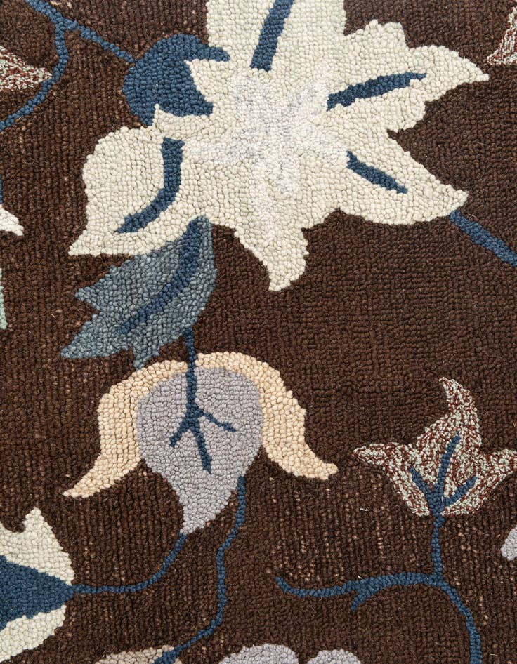 Detail image of  3' x 5' Agra Rug