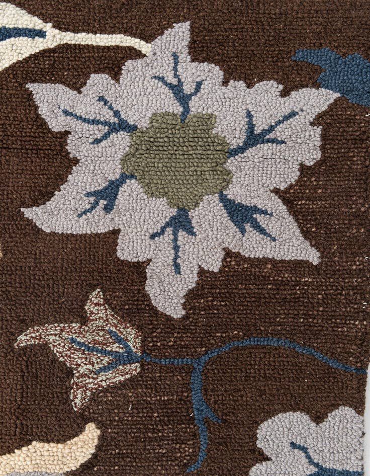 Detail image of  3' x 5' Agra Rug