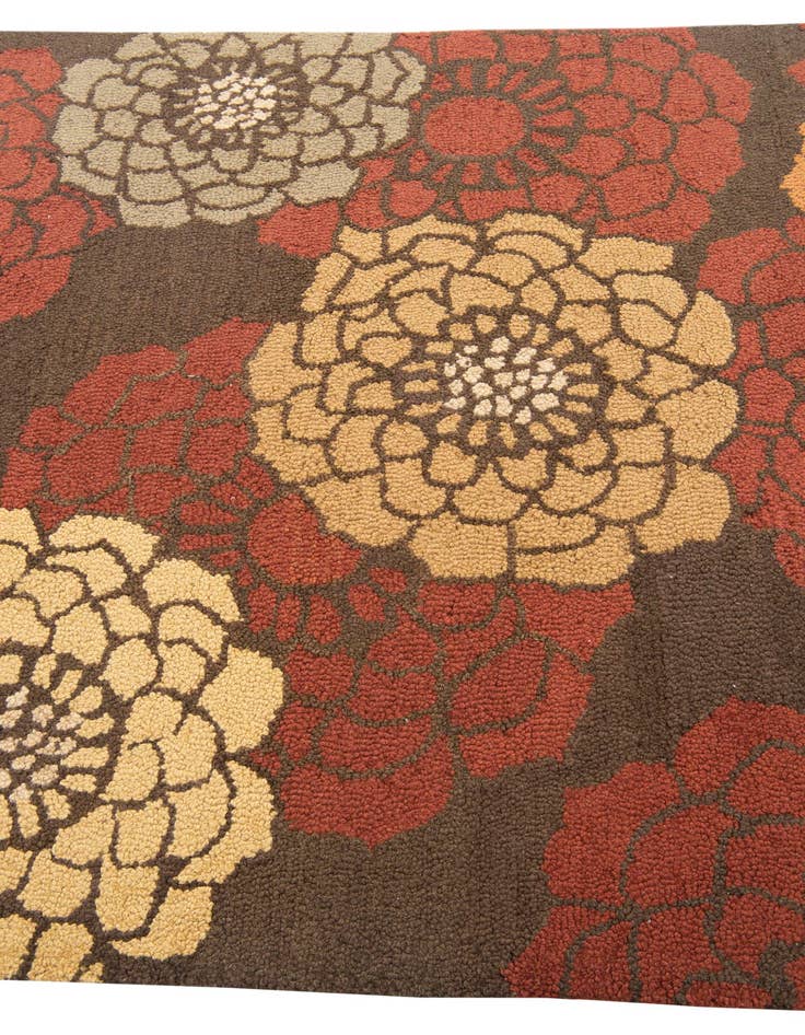 Detail image of  5' x 7' Agra Rug