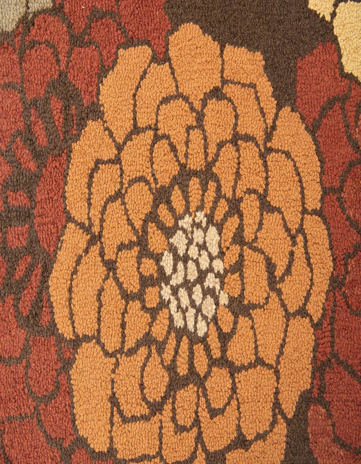 Detail image of  5' x 7' Agra Rug