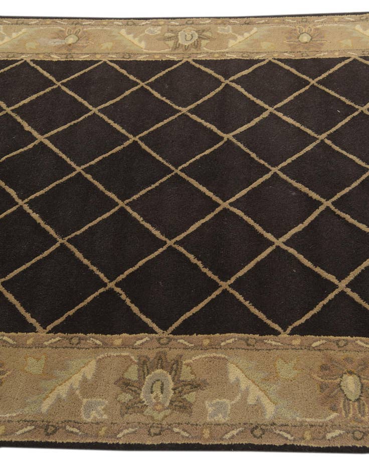 Detail image of  5' 1 x 7' 7 Agra Rug
