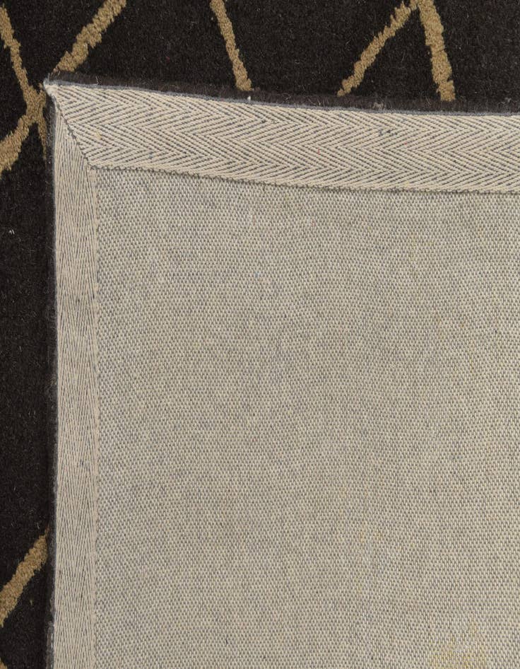 Detail image of  5' 1 x 7' 7 Agra Rug