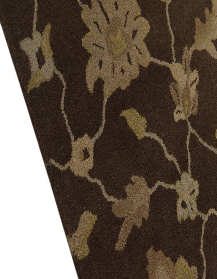 Detail image of  5' 1 x 7' 10 Agra Rug