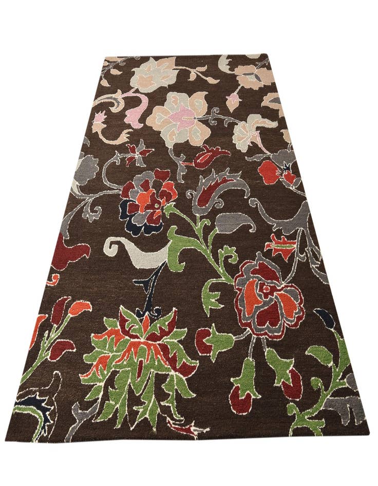 Detail image of  6' x 9' Agra Rug