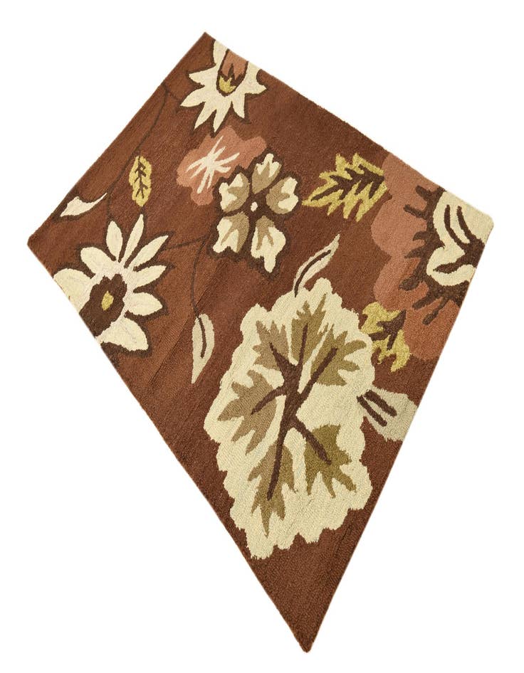 Detail image of  3' 11 x 5' 10 Agra Wool Rug