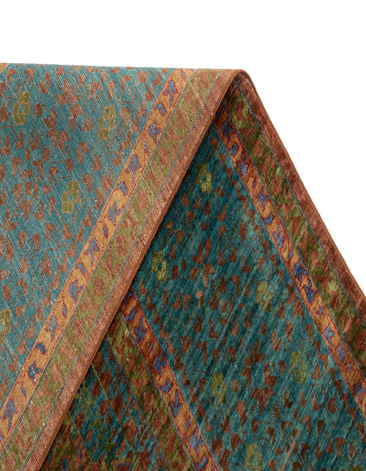 Detail image of  8' x 9' 11 Amina Rug