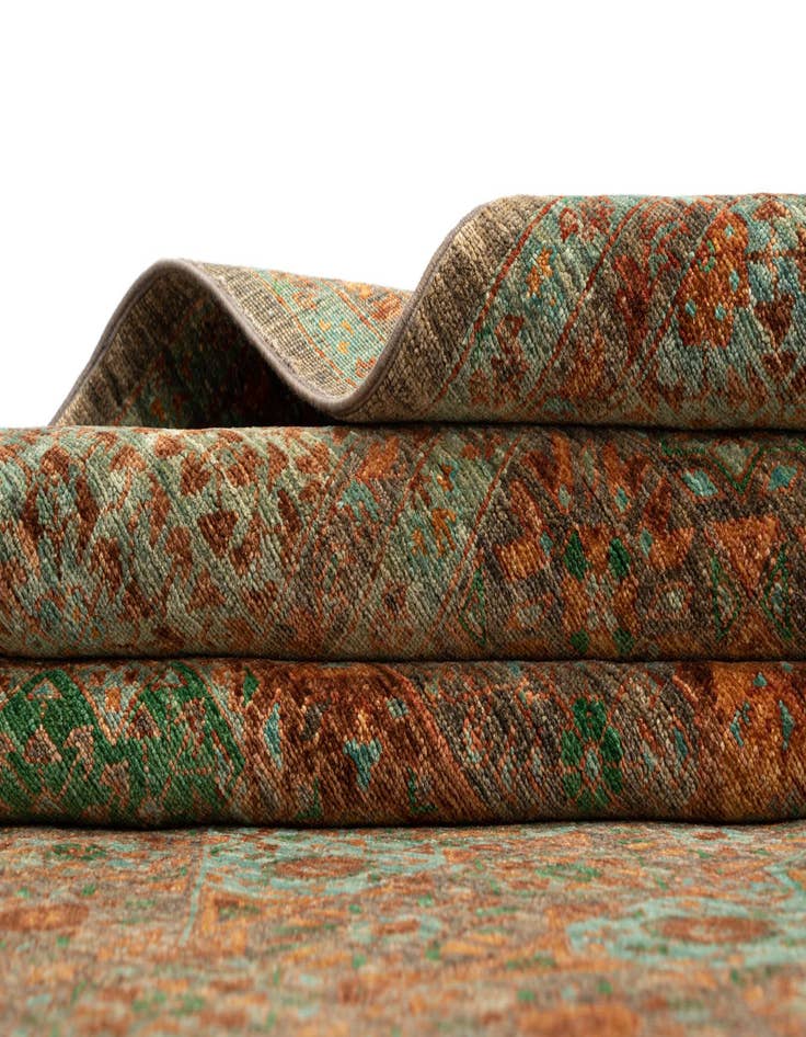 Detail image of  6' 9 x 9' 11 Amina Rug