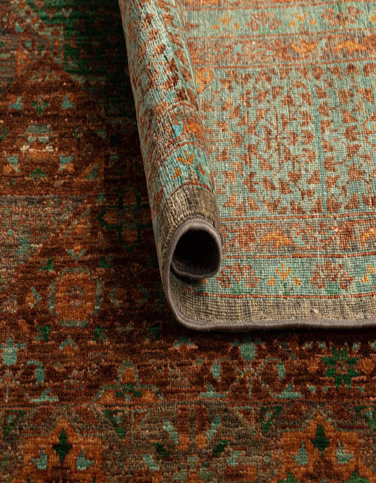 Detail image of  6' 9 x 9' 11 Amina Rug