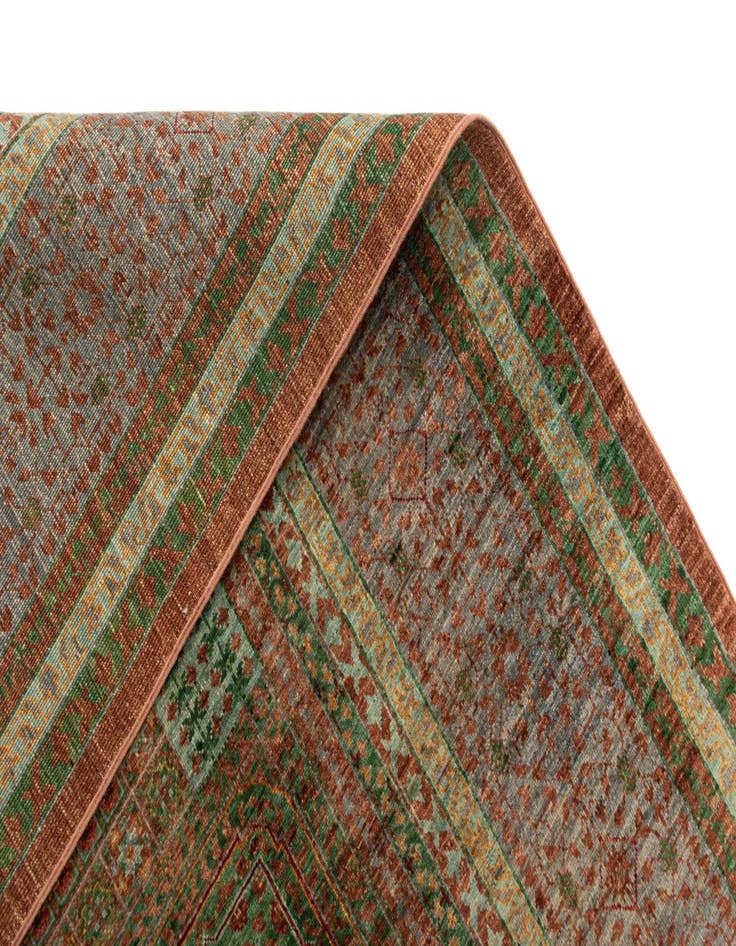 Detail image of  6' 11 x 9' 11 Amina Wool Rug