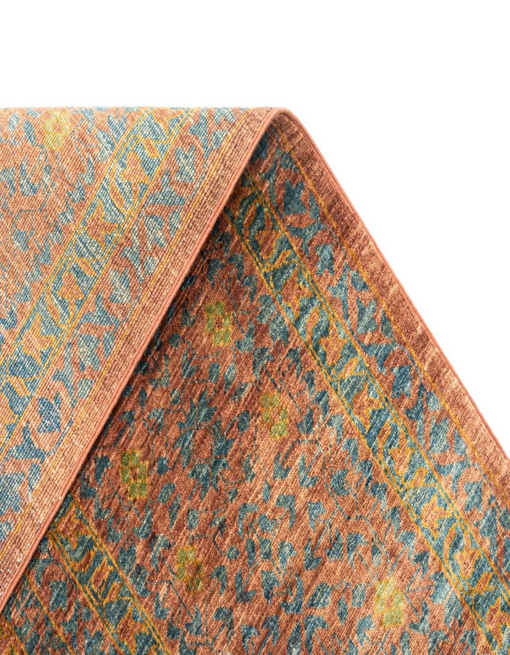 Detail image of  8' 1 x 11' 3 Amina Wool Rug