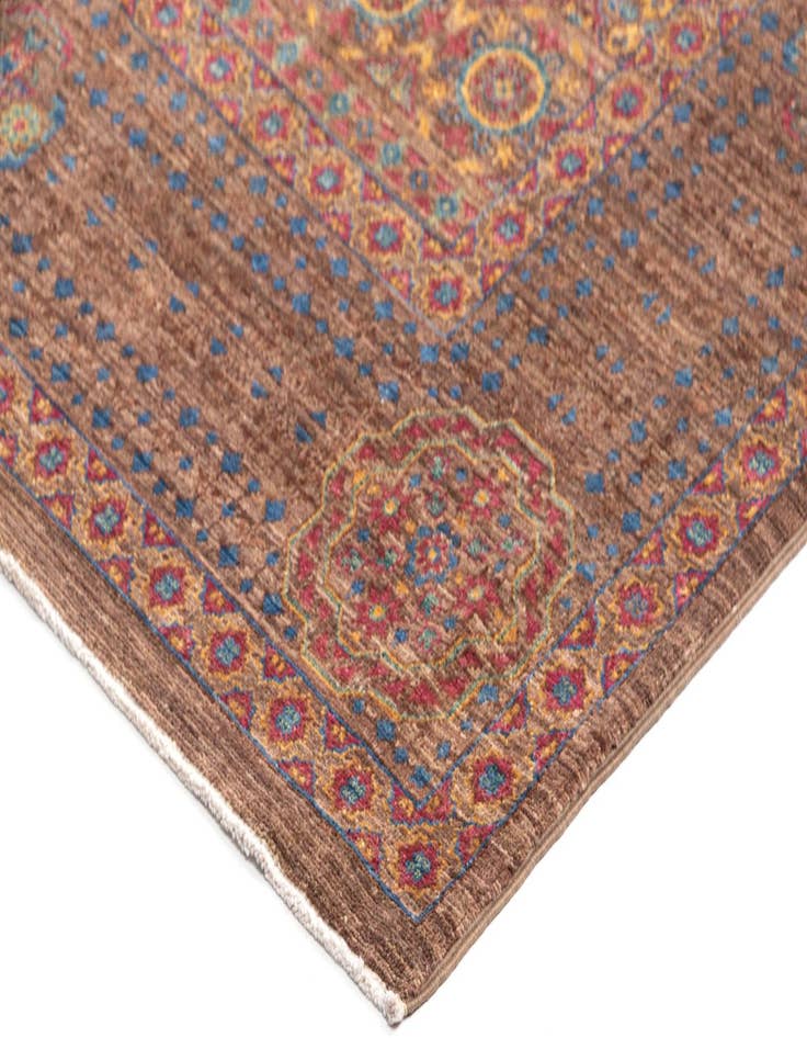 Detail image of  8' x 10' 10 Amina Wool Rug