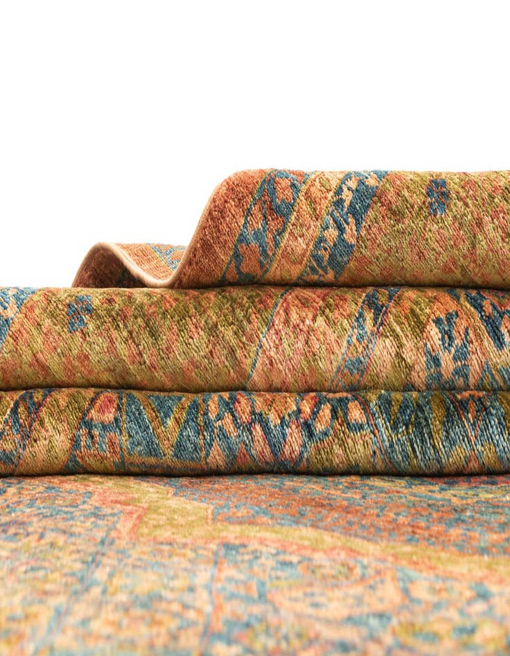 Detail image of  8' 1 x 9' 8  Hand Knotted Amina Rug