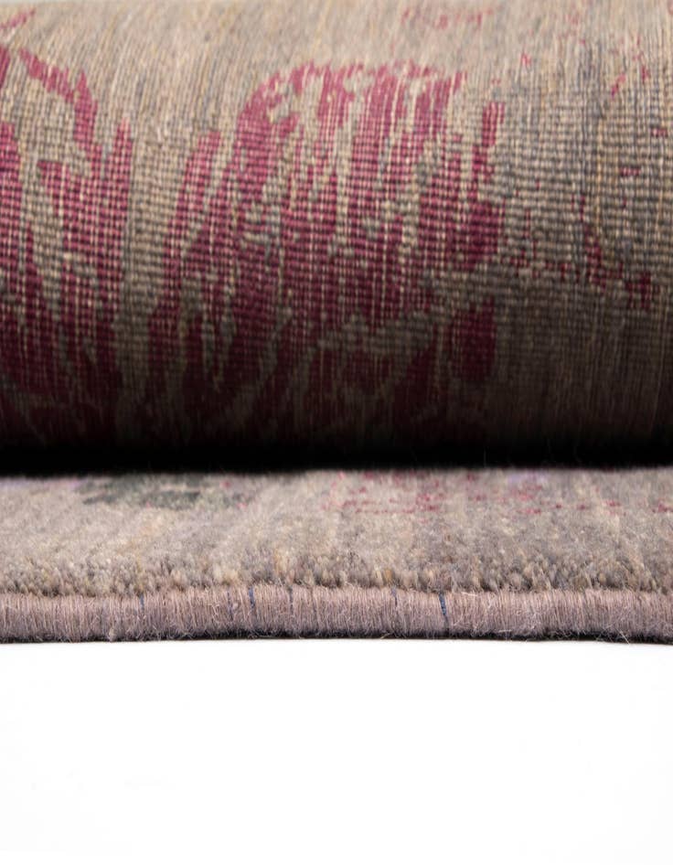 Detail image of  5' 7 x 7' 9 Anar Wool Rug