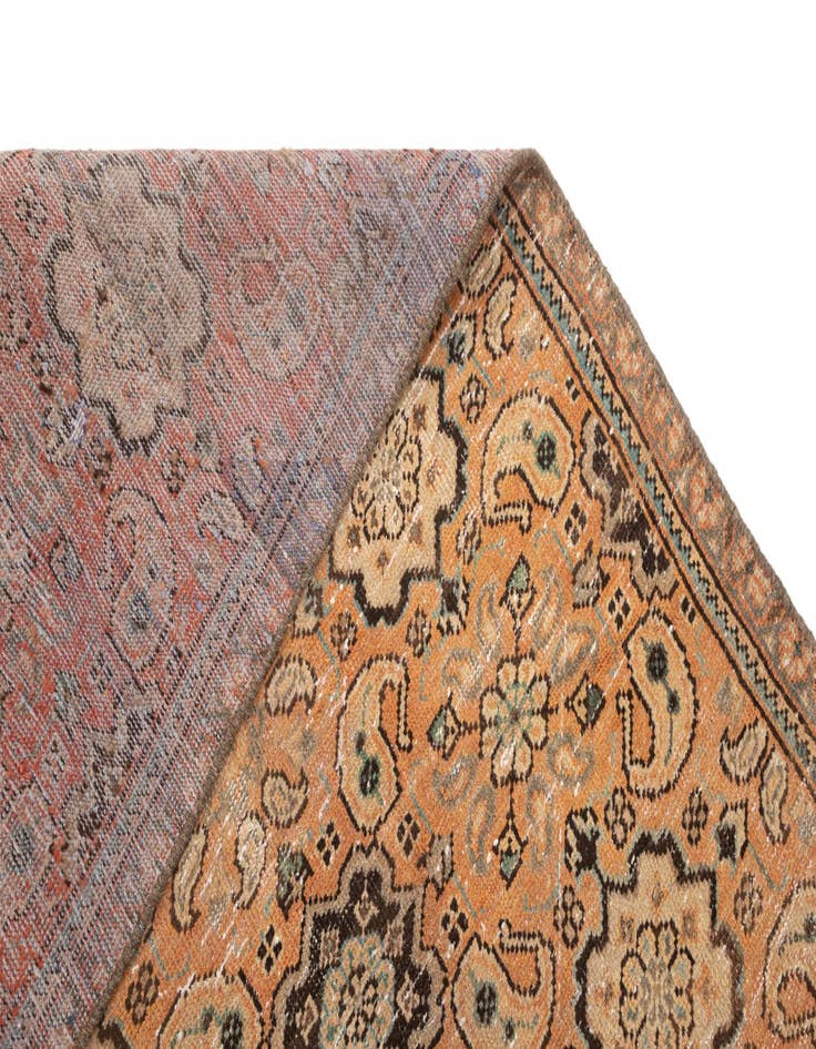 Detail image of  7' 7 x 10' 10 Arak Wool Rug