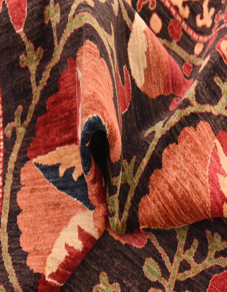 Detail image of  8' 1 x 9' 9  Hand Knotted Ariana Ziegler Rug