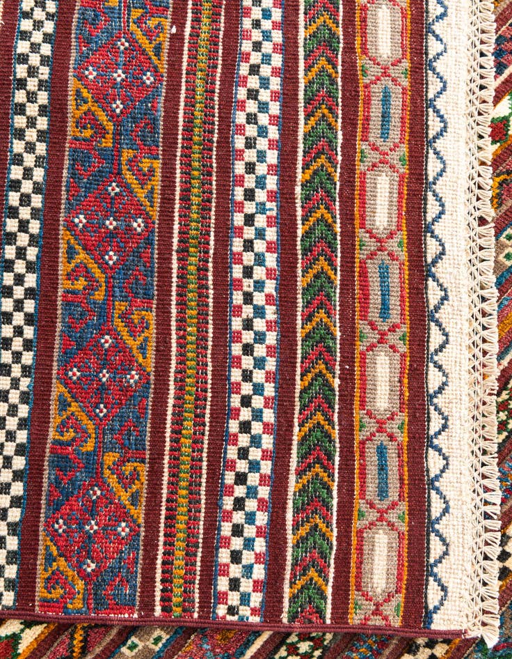 Detail image of  6' 8 x 9' 9  Hand Knotted Ariana Ziegler Rug