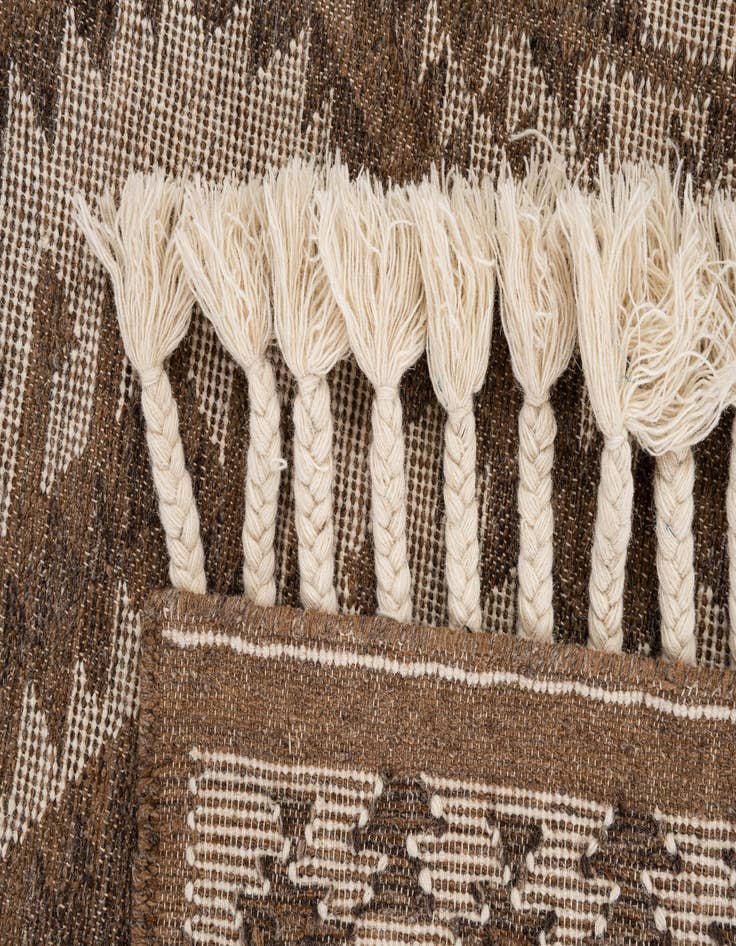 Detail image of  4' x 6' 10  Hand Woven Arizona Wool Rug