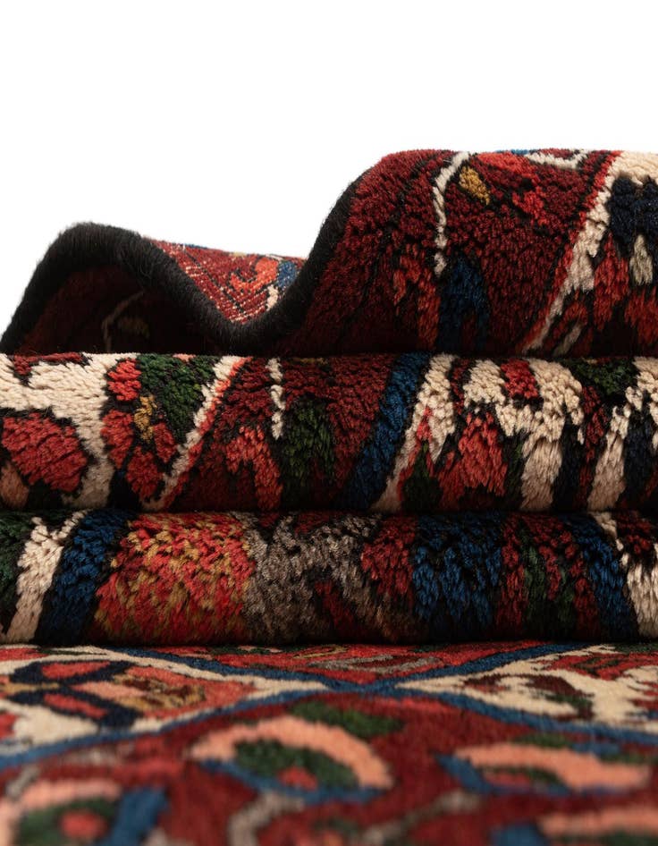 Detail image of  6' 10 x 9' 9 Bachtiar Wool Rug