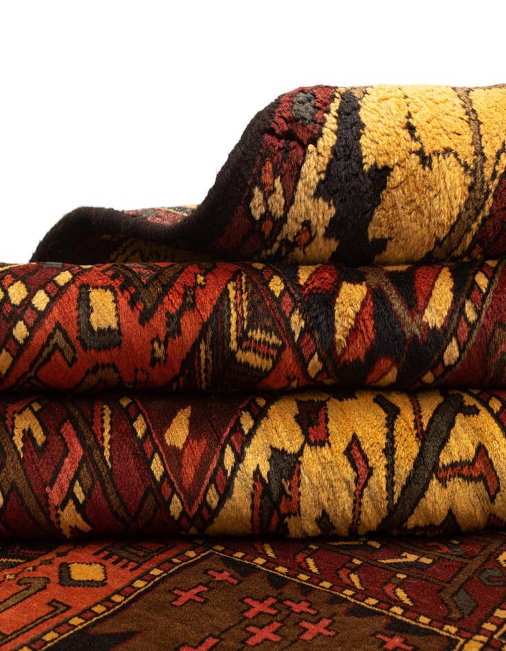 Detail image of  6' 9 x 9' 6 Bachtiar Wool Rug